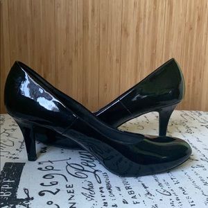 Predictions Black Pump High Heels
